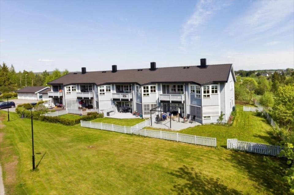 Les Home Gjerdrum Extérieur photo